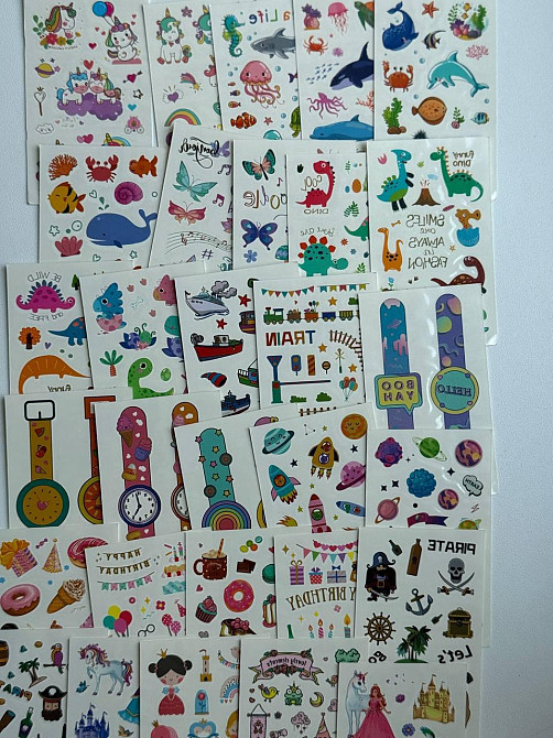 Набір дитячих тимчасових татуювань — 30 аркушів (6×10 см) принцеси, пірати, динозаври, солодощі, год Київ - фото 4