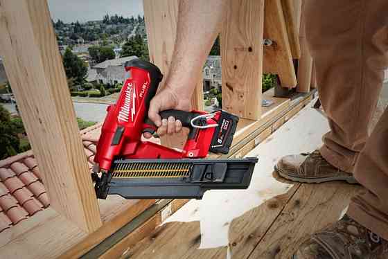 Пистолет гвоздезабивной аккумуляторный бесщеточный MILWAUKEE, M18 FFN21-0C, 50-90мм (каркас, кейс) Одесса
