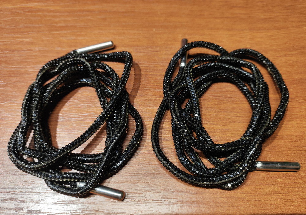 УЦІНКА! Шнурки зі стразами 2 шт (Чорний) Смела - изображение 1