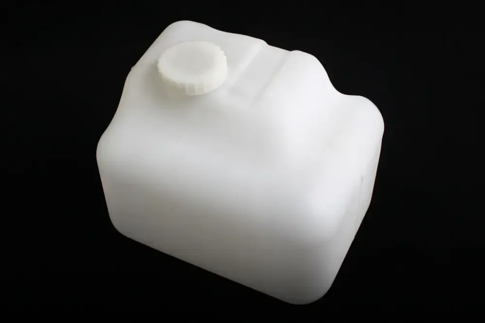 Бачок омывателя 2123 Пластик под 2 моторчика с крышкой Винница - изображение 2