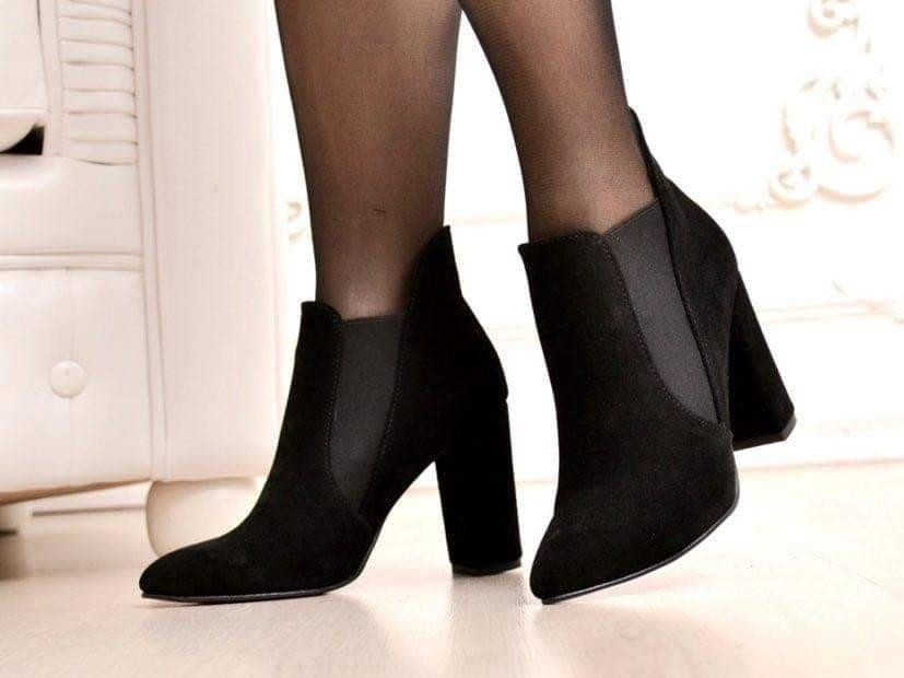 Crisma Елегантні черевики жіночі демісезонні весна-осінь чорні з натуральної замші на підборах Коломия - фото 1