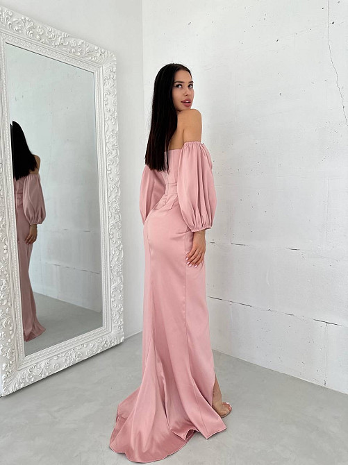 Женское роскошное вечернее платье со шлейфом и съемными рукавами из королевского атласа Пудровый, S Одесса - изображение 10