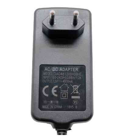 Зарядний пристрій для акумуляторів L4 Keeppower LCD USB + блок живлення Вінниця