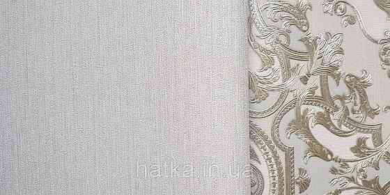 Шпалери вінілові на флізеліні AdaWall Seyyah 1.06х10 однотонні тонкі смуги структурні сіро-блакитні з глянцем Київ