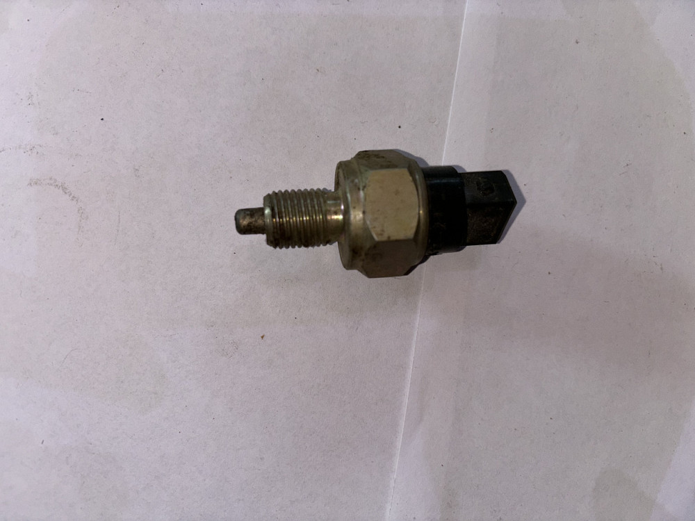 Выключатель стоп-сигнала МТЗ ВК-12-21. Харьков - изображение 1