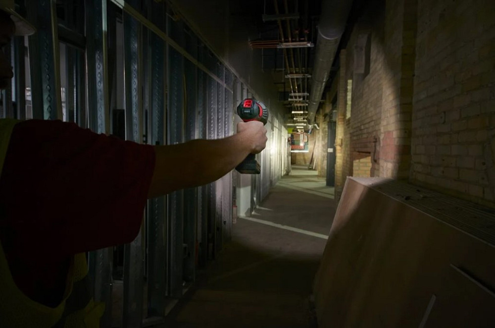 Фонарь светодиодный аккумуляторный MILWAUKEE, M12 SLED-0 Одесса - изображение 3