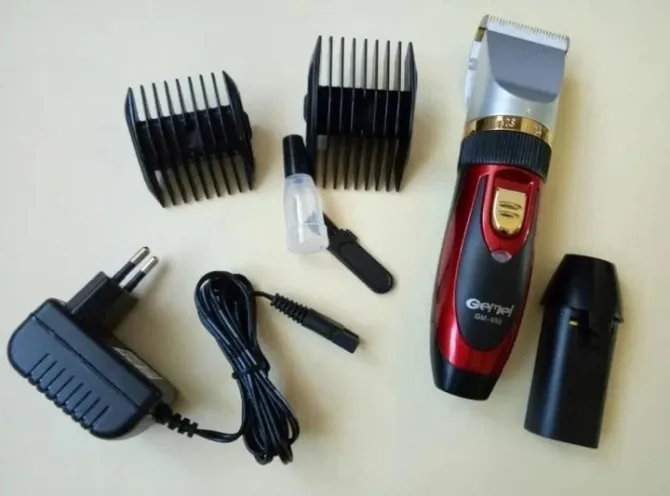 Машинка для стрижки GEMEI GM-550 время зарядки 8 часов, индикатор, 4 насадки длины 4109 Киев - изображение 8