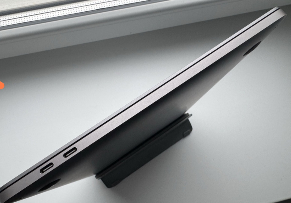 Ноутбук Apple MacBook Pro 13 (2019) i5/1.4/8/128Gb. 95% Київ - фото 1