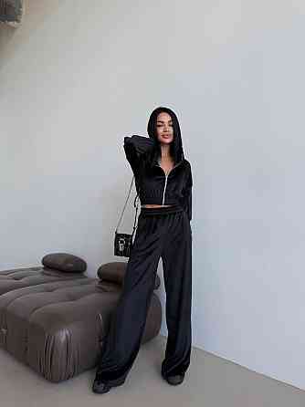 Жіночий прогулянковий оверсайз костюм-двійка: кофта та штани турецький велюр Чорний Одеса