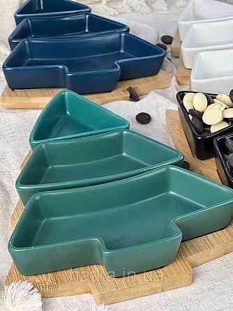 Тарілка менажниця новорічна "Синя Ялинка" кераміка 26*15*h5 см бамбукова підставка 8030-354 Київ