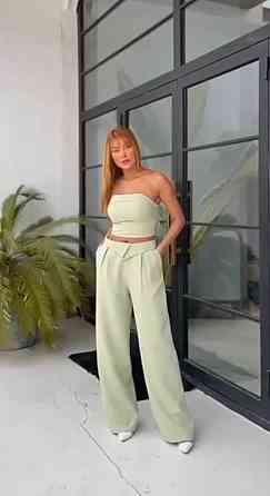 Жіночий стильний брючний костюм-двійка: топ і штани костюмка Оливка, 46/48 Одеса