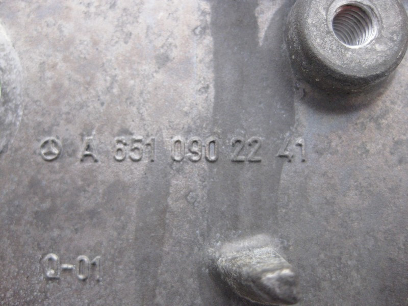 Mercedes-Benz  A6510902241 Задній кронштейн - захисний екран повітряного фільтра двигуна OM651 R4 2.2 cdi E-Class W212 C-Class W204 W205 Одесса - изображение 3