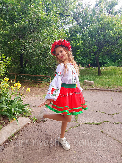 Дитяча вишиванка на натуральному полотні Калина сила роду Кривий Ріг - фото 6