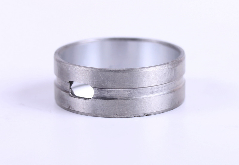 Втулка задняя распредвала дигателя 4L22BT минитрактор Мукачево - изображение 1