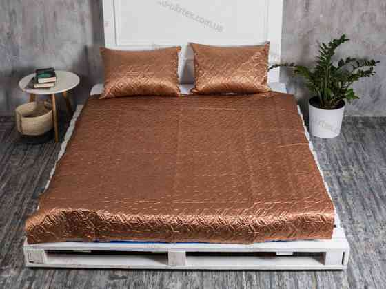 Укртекс Комплект Укртекс 180х220 см атласний покривало із наволочками Бронзовий Киев