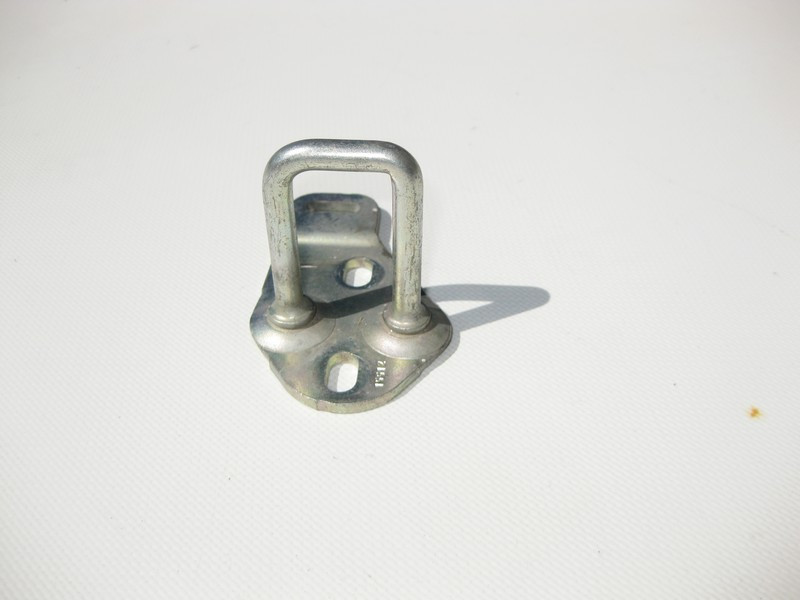 Mercedes-Benz  A2039230132 Вушка - петля замка 2-го ряду сидінь зліва C-Class S203 CLC Sportcoupe C203 B-Class W245 A-Class W169 Одесса - изображение 3