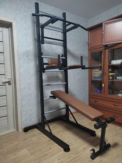 Взрослая шведская стенка Universal Black универсальная без креплений со скамьей для пресса турник брусья Каменское - изображение 4