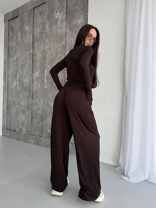 Женский стильный базовый костюм из мягкой эластичной ткани. Шоколад, 46/48 Одесса - изображение 5