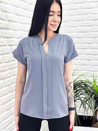Однотонная летняя блуза 