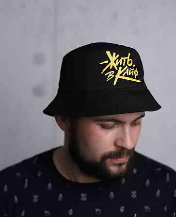 Черная панама с надписью - 