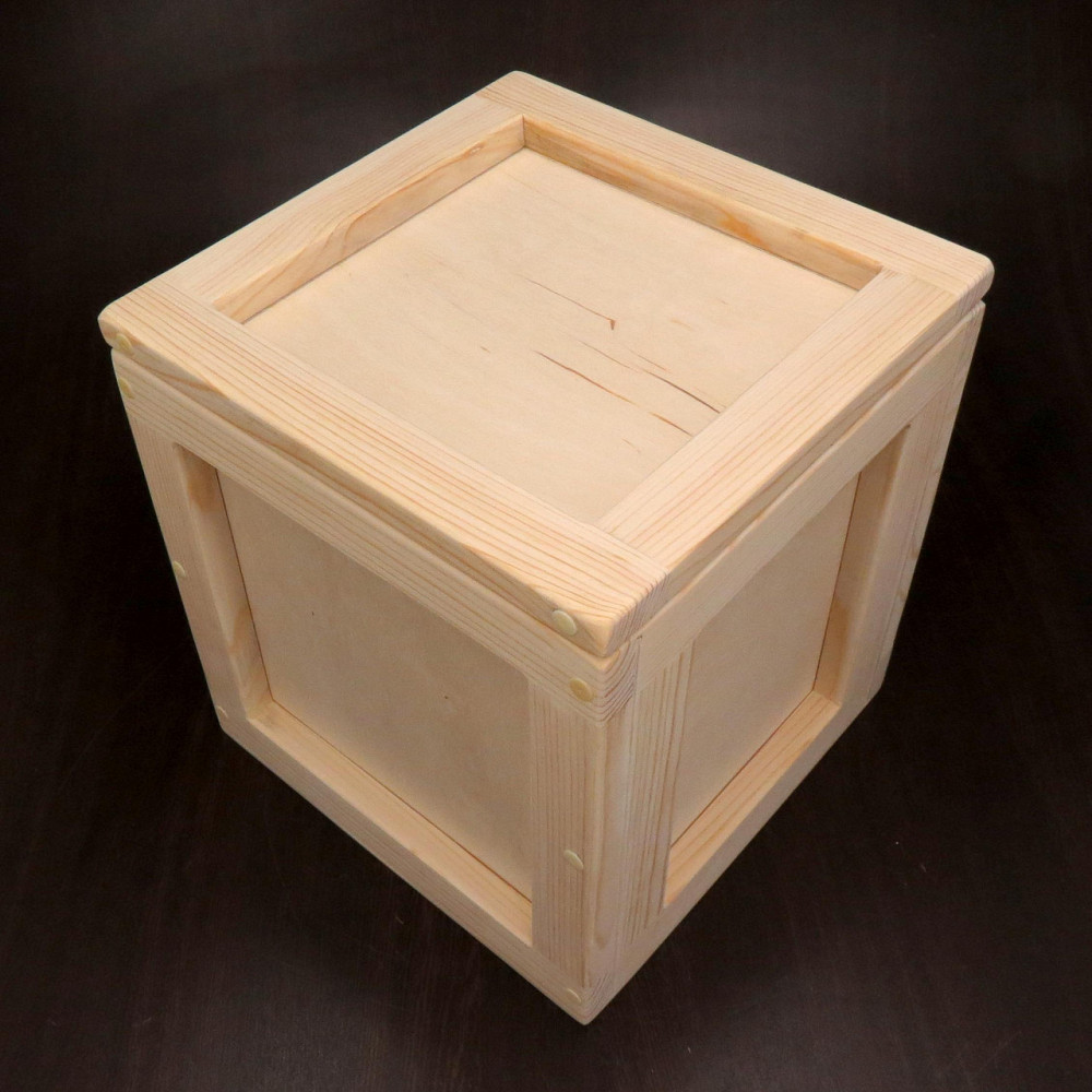 Интерьерный декоративный ящик 