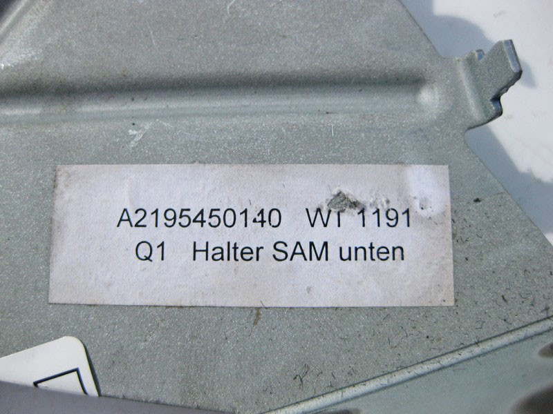 Mercedes-Benz  A2195450140 Нижній кронштейн блоку SAM у багажнику CLS C219 Одесса - изображение 3