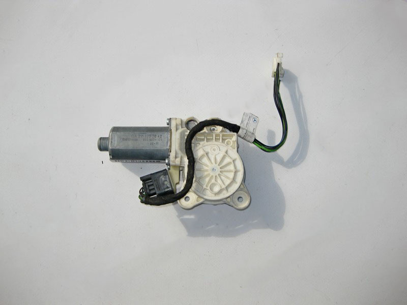 Mercedes-Benz  A2118203042 Моторчик переднього склопідйомника C-Class W203 CLC C203 E-Class W211 S-Class W220 Одеса - фото 1