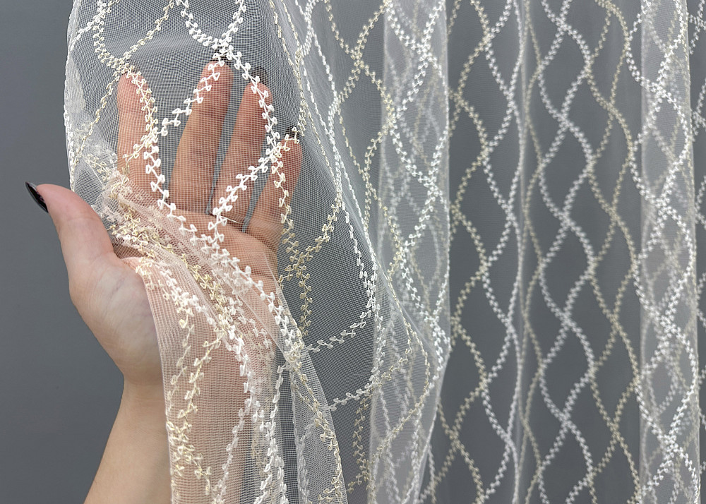 Тюль VR-Textil 1841т Фатин с вышивкой и люрексом Молочный с золотистым 300х270 см (40-187) Киев - изображение 4