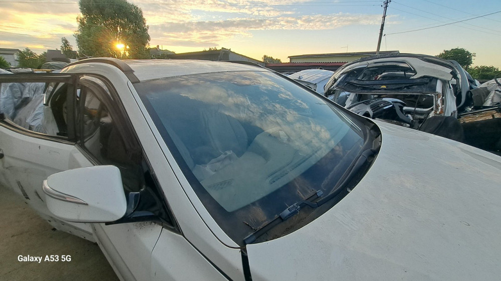 Hyundai Santa Fe 2012-2018 Лобове скло Київ - фото 1