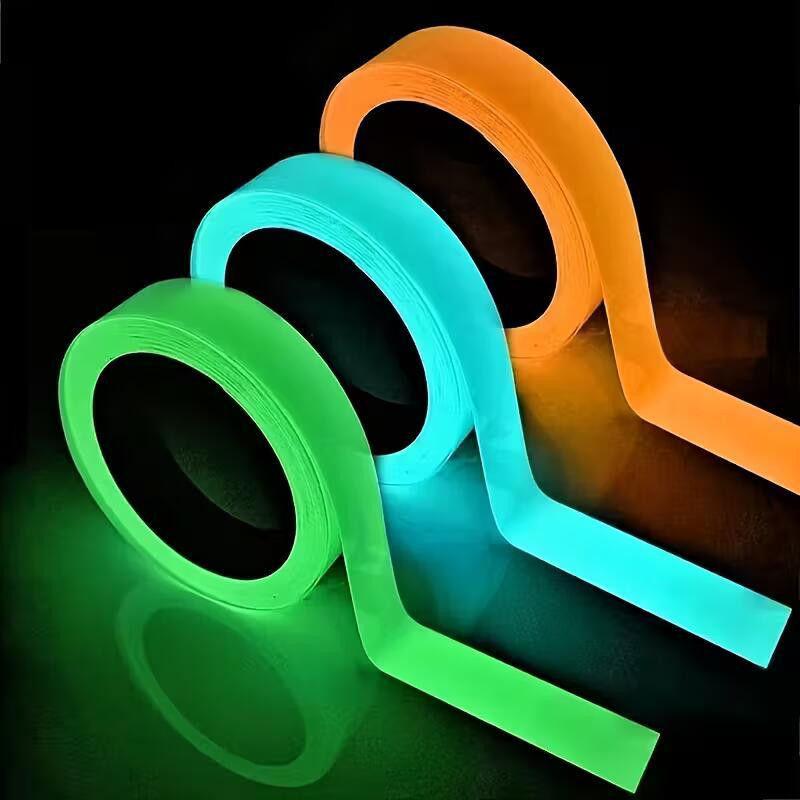 Зелена світлонакопичувальна клейка стрічка Київ - фото 2