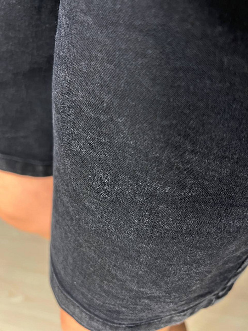 Шорти жіночі джинсові Yingguoxiang 9062-1 мом з резинкою на талії та підворотом чорні, чорний, 28, 28, 80 см, 105 см Київ - фото 13