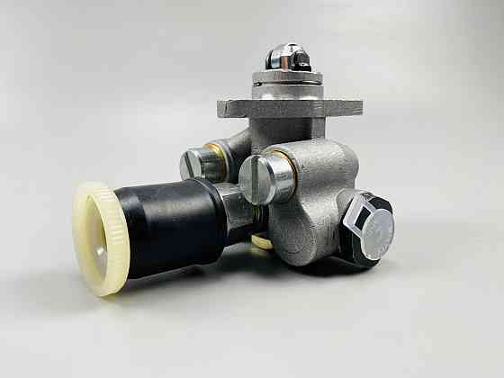 Паливопідкачувальний насос (ТНДН) з двома виходами в сторону Мукачево