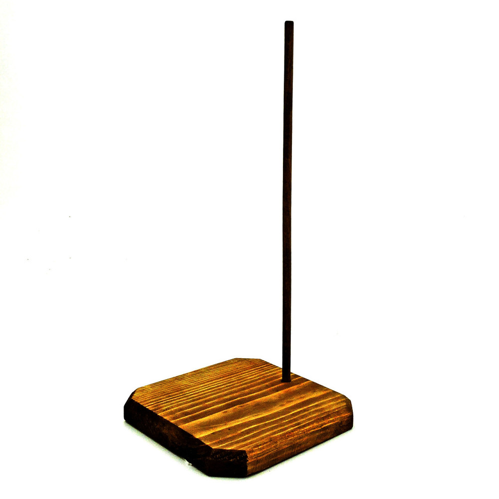 Подставка для кукол 