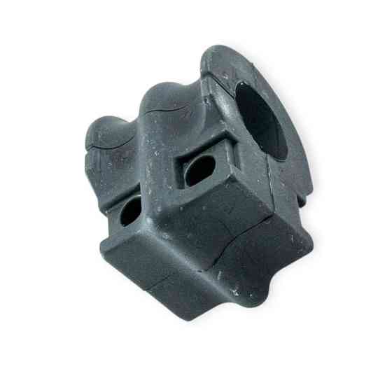 Втулка передня Нісан Murano, Teana 07-(d-24 мм) стабілізатора Мукачево