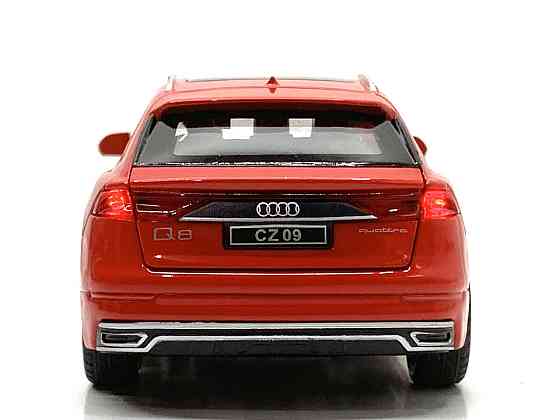 Машина Автосвіт Audi Q8 інерційна масштаб 1:32 відчиняються двері капот багажник 15 см Червона (AP-1732) Чернігів