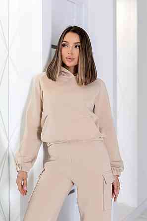 Теплый спортивный костюм со штанами карго 