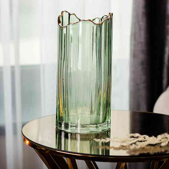 Зеленая ваза с золотым ободком 24,5 см Киев