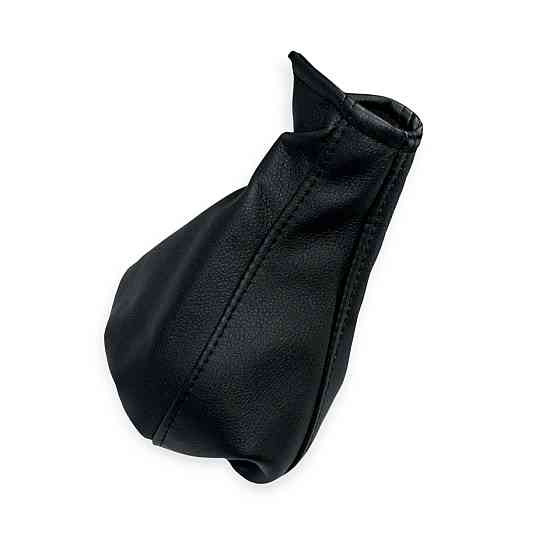 Пыльник КПП универсальный салона черный кожзам широкий Мукачево