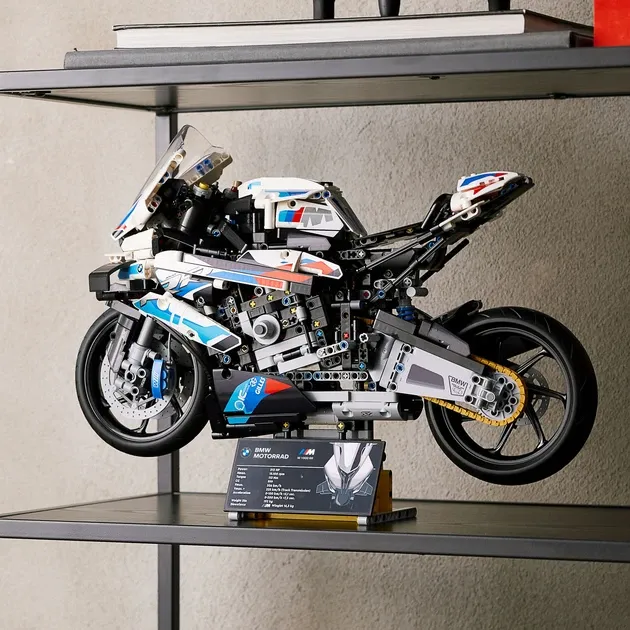Конструктор мотоцикл Technik BMW M 1000RR (42130), 1920 деталей совместимый с lego лего Киев - изображение 2
