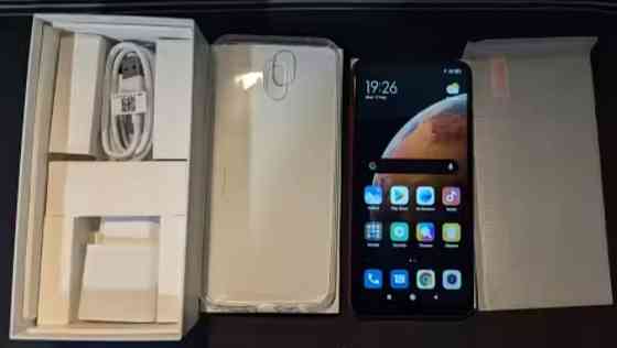 Смартфон Xiaomi Redmi 8A 4/64Gb. Киев