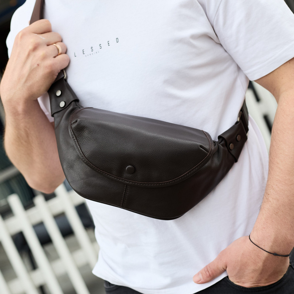 Чоловічий шкіряний рюкзак нагрудний для телефону 14х29х8, сумка бананка для міста та відпочинку 70101 чорна Кам'янське - фото 5