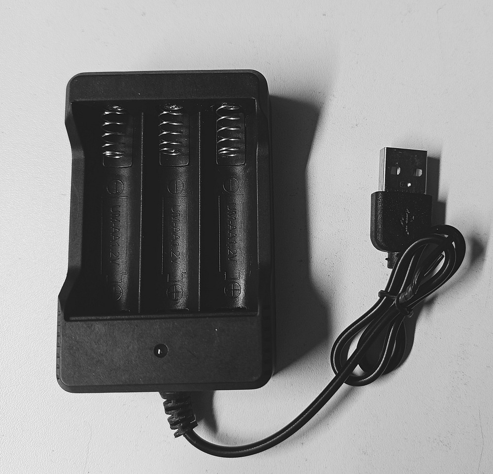 Станція для зарядки акумуляторів Луцк - изображение 1