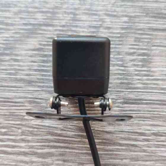 Камера заднего вида Е365 с LED подсветкой и кабелем 15м Киев