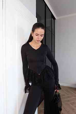 Жіночий елегантний костюм двійка: кофта з мереживом і штани-кльош дайвінг+французьке мереживо Одеса