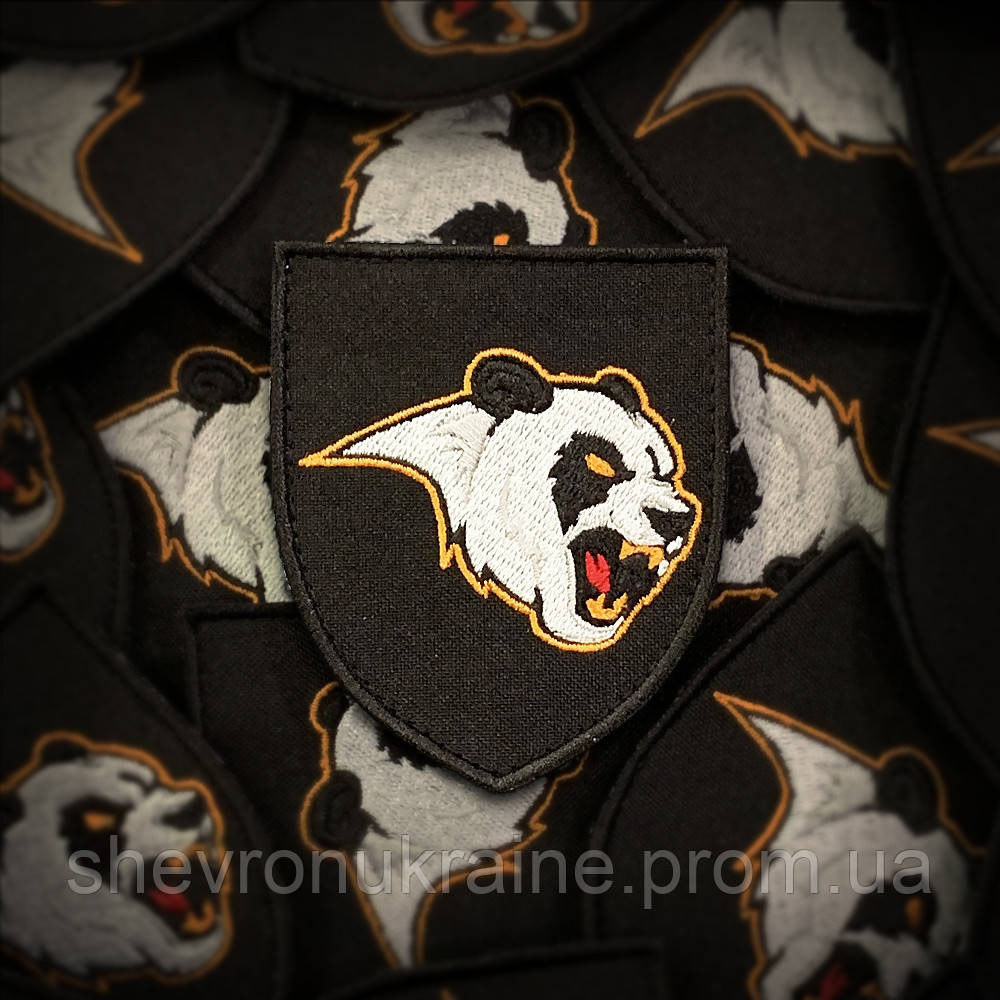 Шеврон злая панда (Форма щит. На липучке) Размер 8x7см Киев - изображение 1