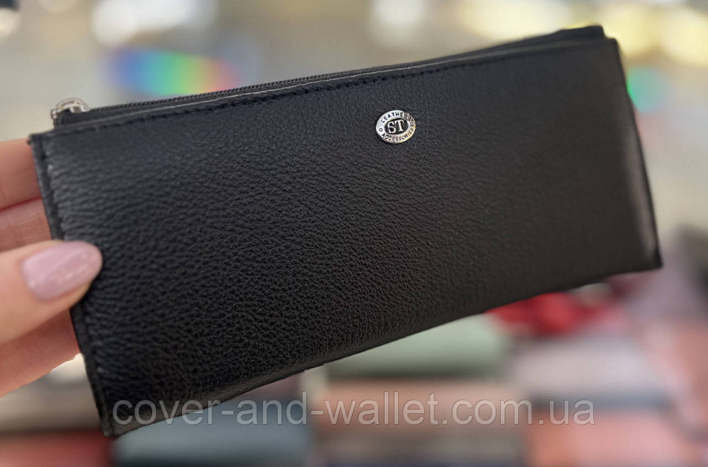 Тонкий шкіряний гаманець купюрнтик чорного кольору на блискавці ST Leather 025 Київ - фото 1