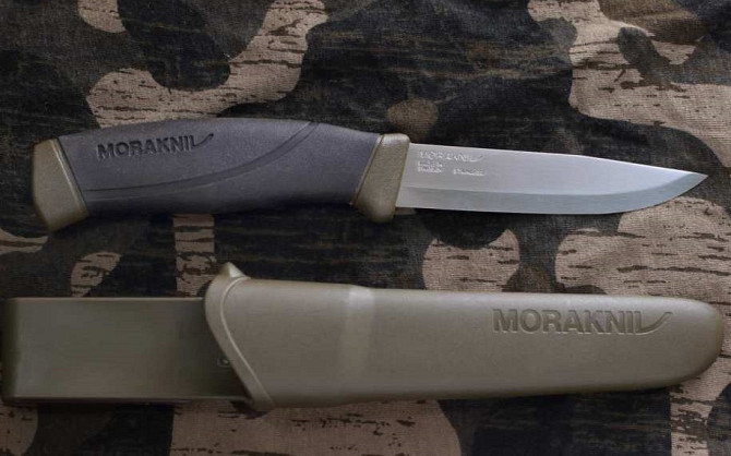 Туристический Нож с чехлом Morakniv 