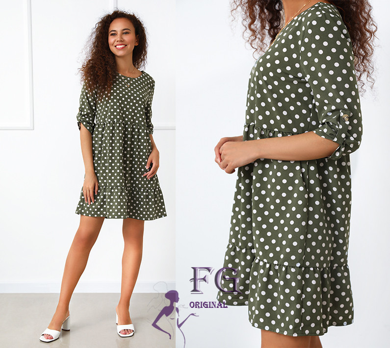 Женское платье в белый горошек 