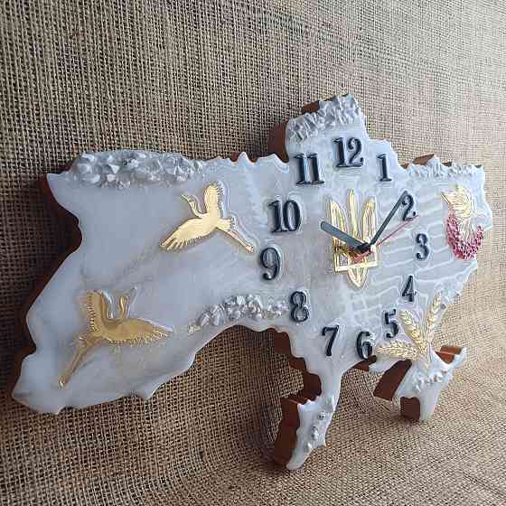 Годинник настінний 60*38 см з епоксидної смоли ручної роботи "Карта України" Дніпро