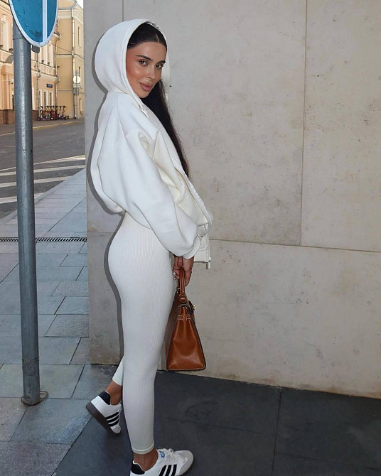 Женская теплая оверсайз кофта на молнии с капюшоном трехнить на флисе Одесса - изображение 4